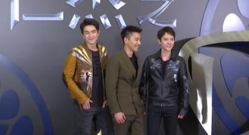 冯绍峰沉默回应与赵丽颖恋情 林更新赵又廷忍