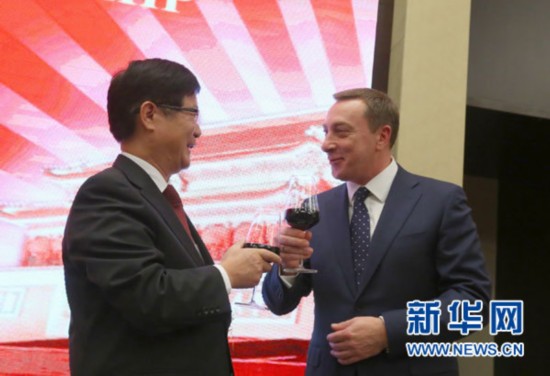 中国驻白俄罗斯大使馆举办盛大的国庆招待会
