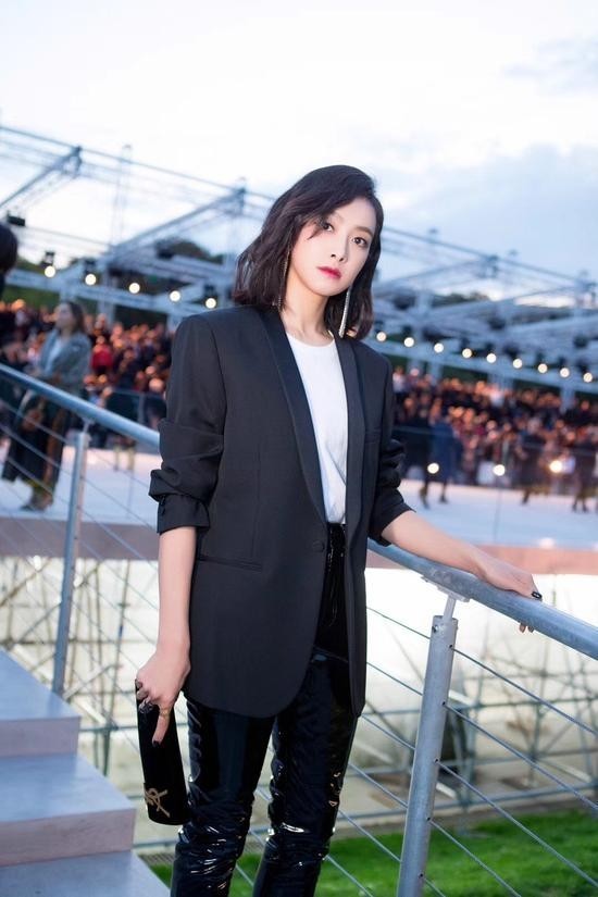 宋茜着YSL圣罗兰美妆出席2018春夏巴黎时装