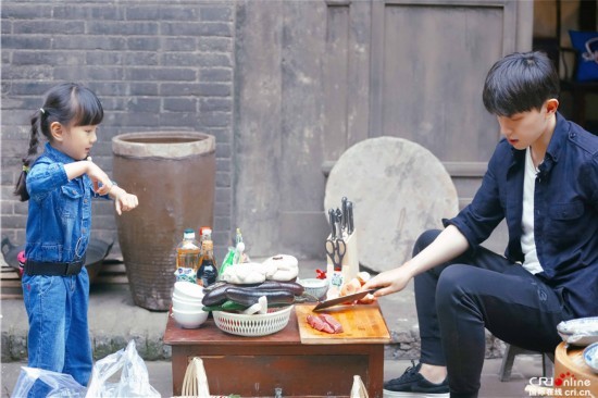 《爸爸去哪儿5》邓伦小山竹被节目组套路 小