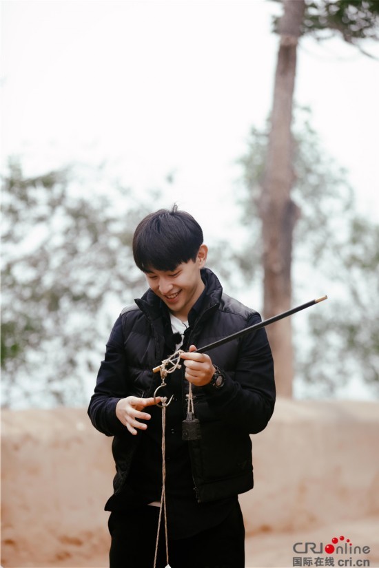 《爸爸去哪儿5》邓伦山竹热心肠点滴中不忘爱