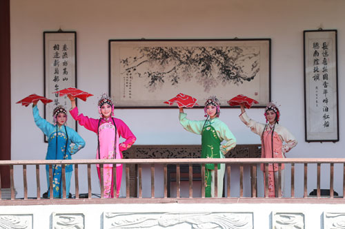 2017中国戏曲文化周文化惠民 伴市民过黄金周