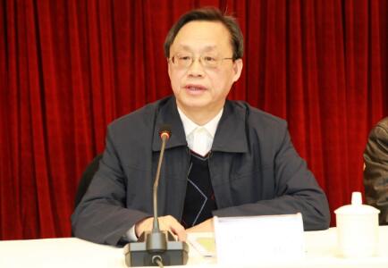 贵州省正厅级干部曾健严重违纪被双开