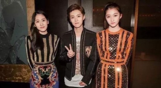 盘点鹿晗关晓彤亲密合照 《跑男》鹿晗关晓彤