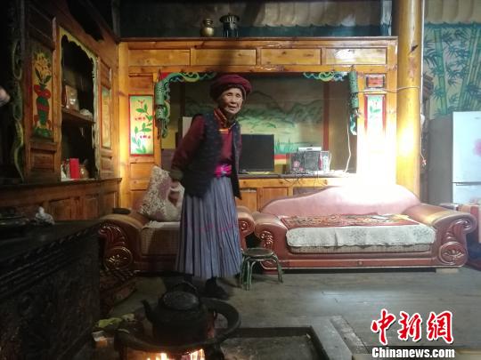 73歲摩梭“老祖母”：懷念過往更期待未來（圖）