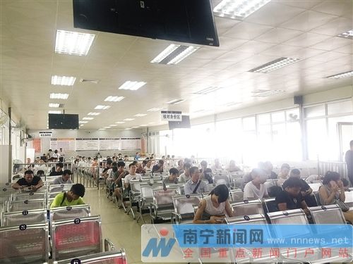 驾考新标准实施后 南宁各考场学员考试通过率