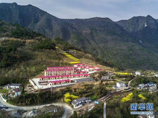 （砥礪奮進的五年·變革中國·圖文互動）（7）掀起改革新浪潮——黨的十八大以來歷史性變革系列述評之三