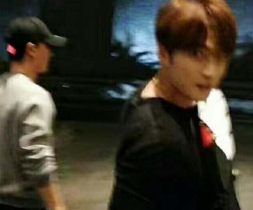 活久见系列!韩庚金在中重逢 还一起吃麻辣烫