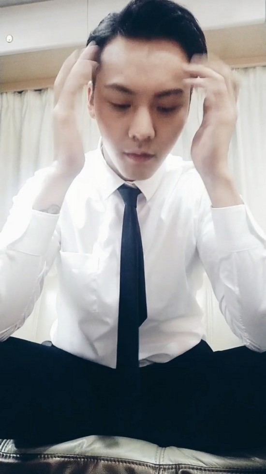 陈伟霆手指舞快到模糊 粉丝:帅到只想尖叫