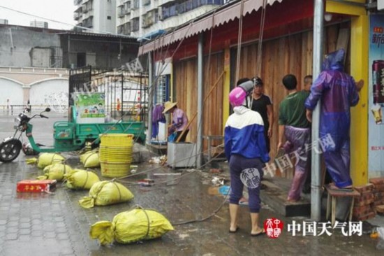 台风“卡努”登陆广东