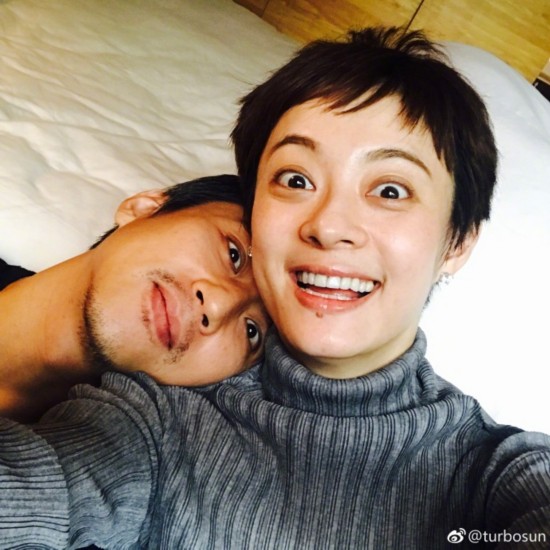 孙俪邓超合影秀恩爱晒夫妻搞笑日常 刘涛王珂