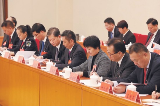 奋力谱写新时代中国特色社会主义安徽篇章