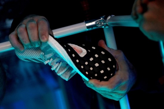 阿迪达斯由机器人生产的跑鞋将开售 售价222美