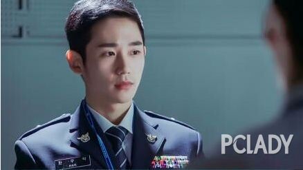 在愉快食用美色的同时,我把《当你沉睡时》秀智同款全找齐了!--时尚--人民网