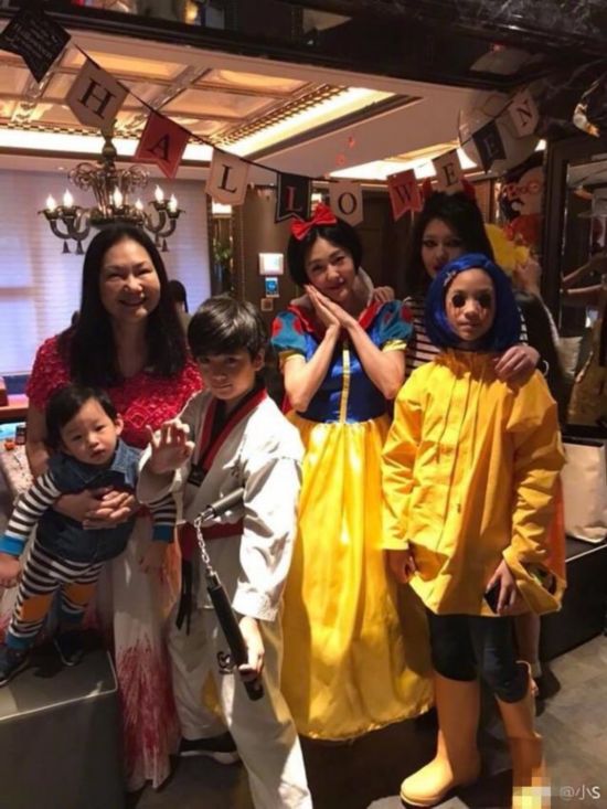 明星过万圣节造型:baby专治鬼混 Jasper可爱