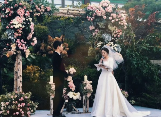 发婚纱照标题_婚纱照风格(3)