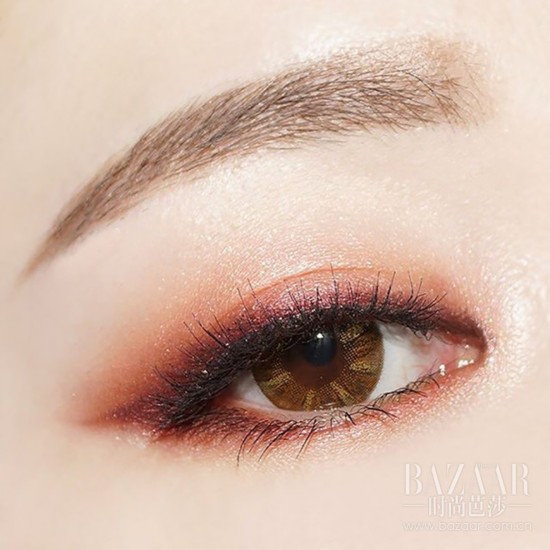 《将军在上》马思纯女妆扮相画上眉飞色舞眼妆