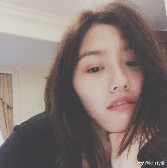 泳坛美女刘湘晒笑容美女高挑身材清纯似郑爽自拍v泳坛自己图片