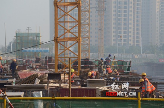 长沙gdp属于湘江新区吗_2016年湖南各市财政收入及GDP排名出炉,长沙的排名亮了(2)
