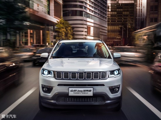 Jeepָ