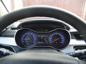  Զ 2018 1.5L Զ