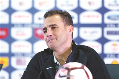 再见,卡纳瓦罗!你好,保罗·索萨!