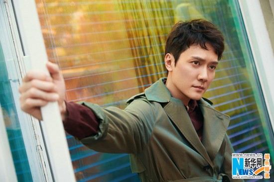 深邃电眼杀!冯绍峰秋日写真展熟男魅力