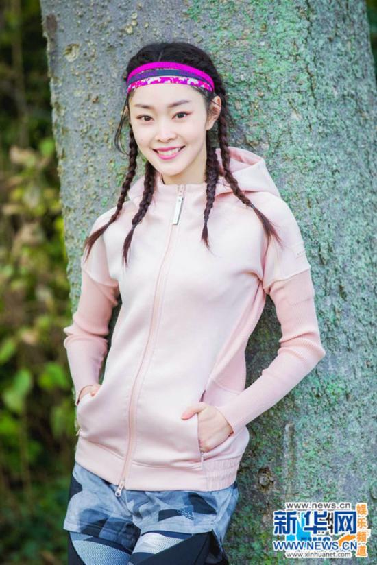 宋轶纽约马拉松活力开跑 运动嘻哈范混搭