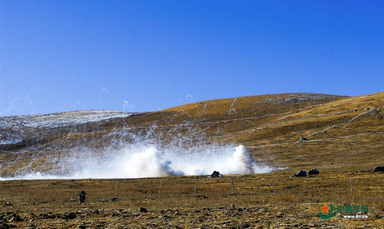 合成战斗群亮剑高原雪域 战斗场面燃爆了