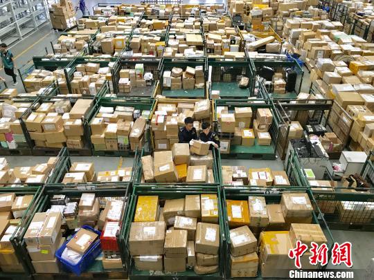 “雙11”廣州海關12小時驗放跨境電商貨物電子清單183萬票
