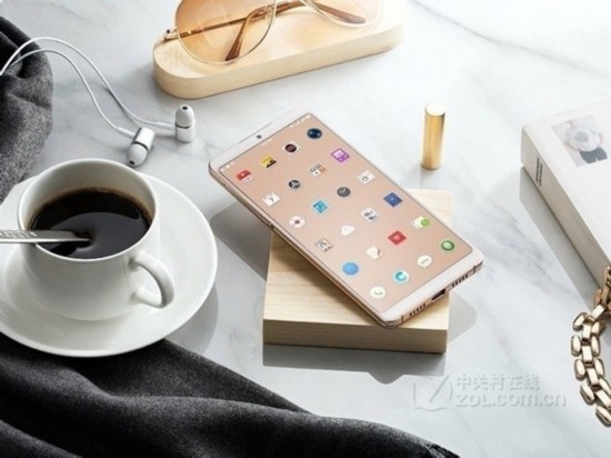 iPhone一張臉用4年 國產機帶領蘋果創新 