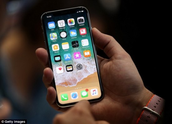 苹果发布iOS 11.1.2:修复iPhone X低温无响应