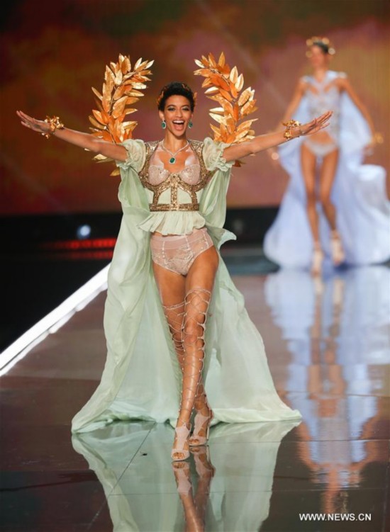 CHINA-SHANGHAI-VICTORIA'S SECRET-FASHION SHOW (CN)