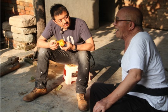 《百心百匠》开播 李亚鹏给匠人当配角