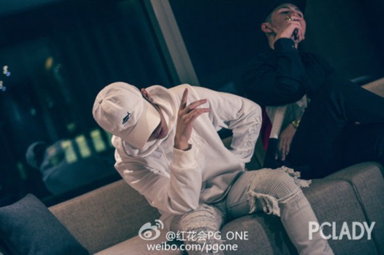 行走的帽子精摘下帽子pgone怕是个照骗吧