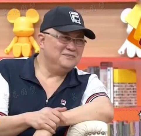 金超群近照曝光 大病康复后生活更乐观