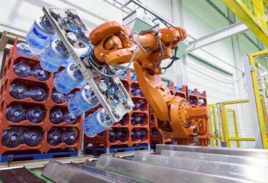 Coca-Cola's biggest bottling plant in north China began operating Thursday in Xianghe County of Hebei Province. [Photo: The official website of Coca-Cola]