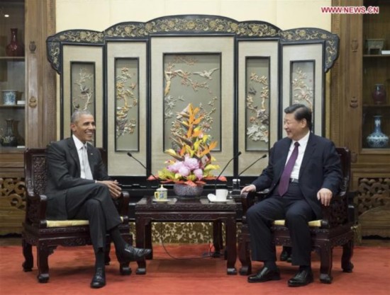 Chinese President Xi Jinping (R) meets with former U.S. President Barack Obama in Beijing, capital of China, Nov. 29, 2017. [Photo: Xinhua/Li Xueren]