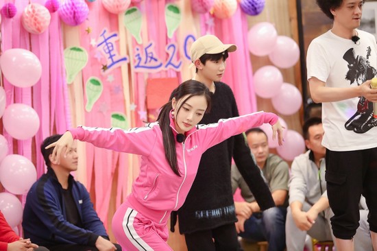 《青春旅社》王源李小璐唱老歌 圆梦中国空降