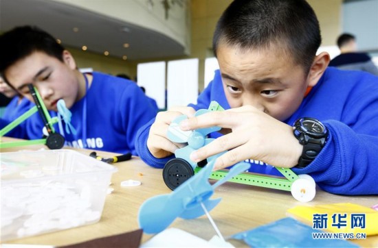 上海:手脑一起动 科普创新探未来