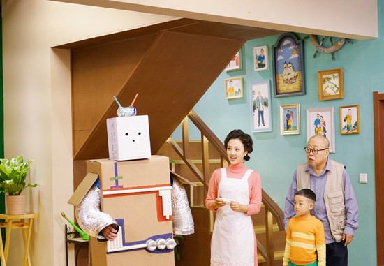 英达《大头儿子小头爸爸》热拍 杜沁怡饰妈妈