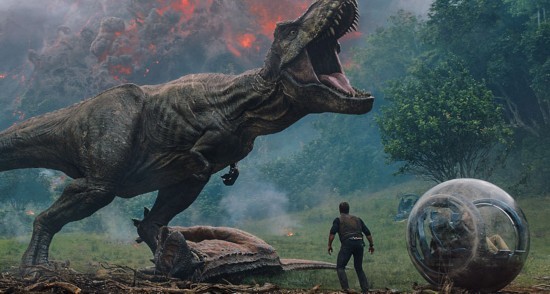 《侏罗纪世界2》预告发布 恐龙加入场面更震撼