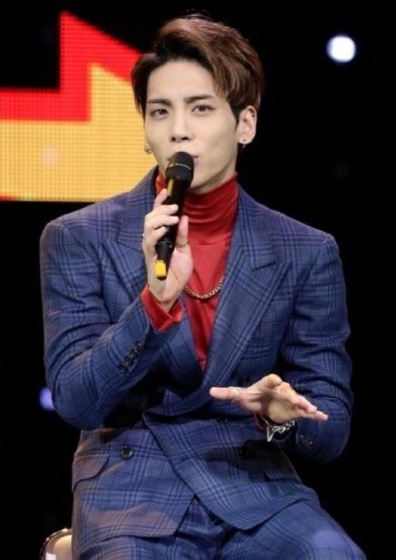 韩国组合SHINee成员金钟铉疑自杀 韩媒称已死