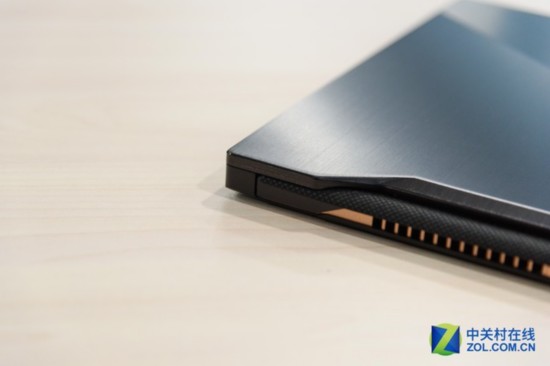 Max-Q��GTX1080!��ROG GX501�ᱡ��Ϸ�� 