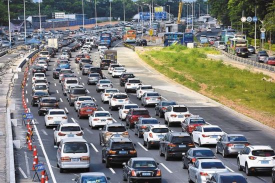 深圳车牌个人成交价达95103元 首次超越上海