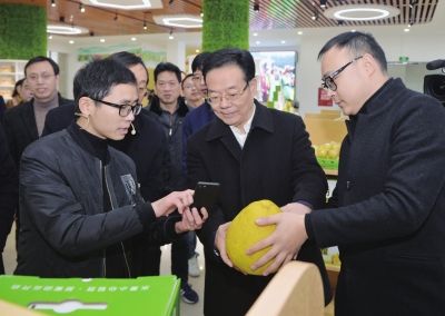 侯晓春:以党的十九大精神为指引 推动各项工作