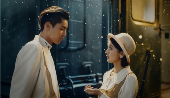 吴亦凡赵丽颖《想你》MV上线时空交错诠释凄