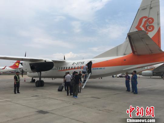 飞机场附近有哪些地方 10705317965784116292.jpg