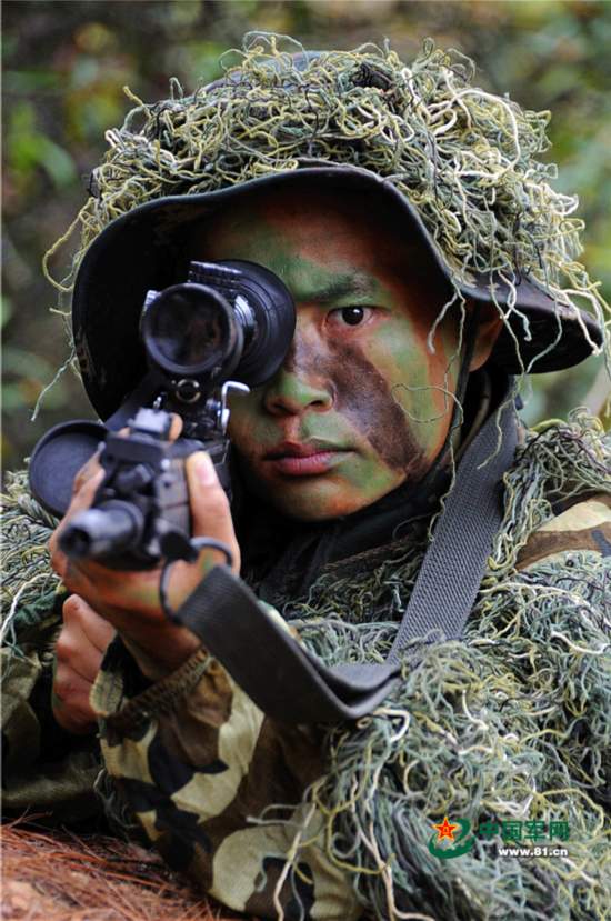 前方高能!火箭军特种兵猎人出没