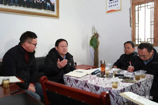 周建琨到毕节大方县猫场镇开展扶贫慰问调研活